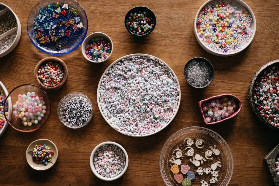 Seed Bead Sizes Explained: 15/0 to 6/0 Chart and Uses